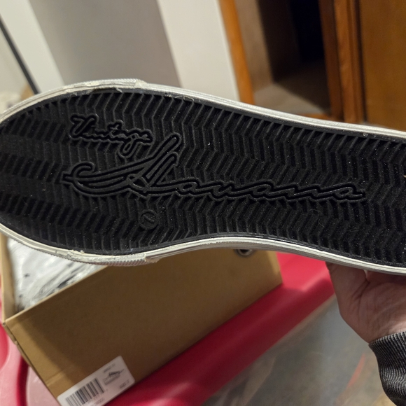 Vintage Havana White and Silver Sneakers with Gold Star - Picture 3 of 5